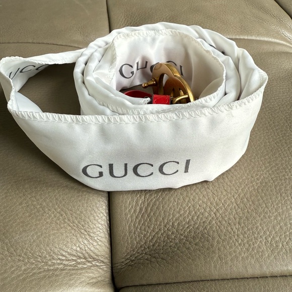 Gucci Floral Belt with Gold Buckle - Picture 2 of 4